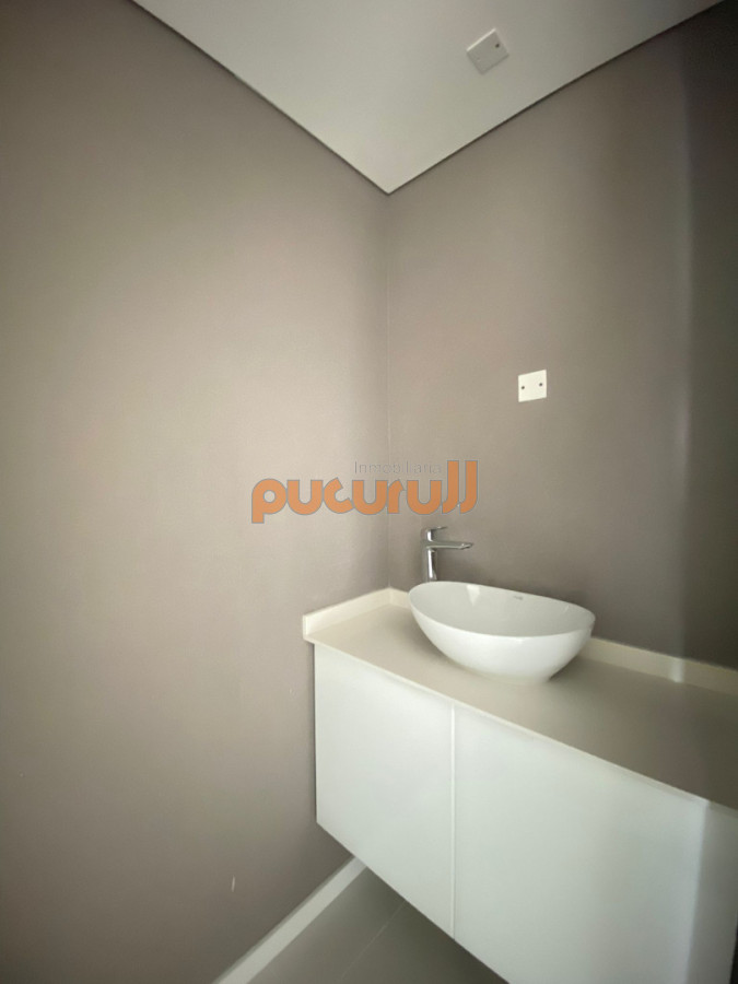 Apartamento ID.2651 - Invierta con financiación en espectacular torre con vista a la laguna y el mar. 