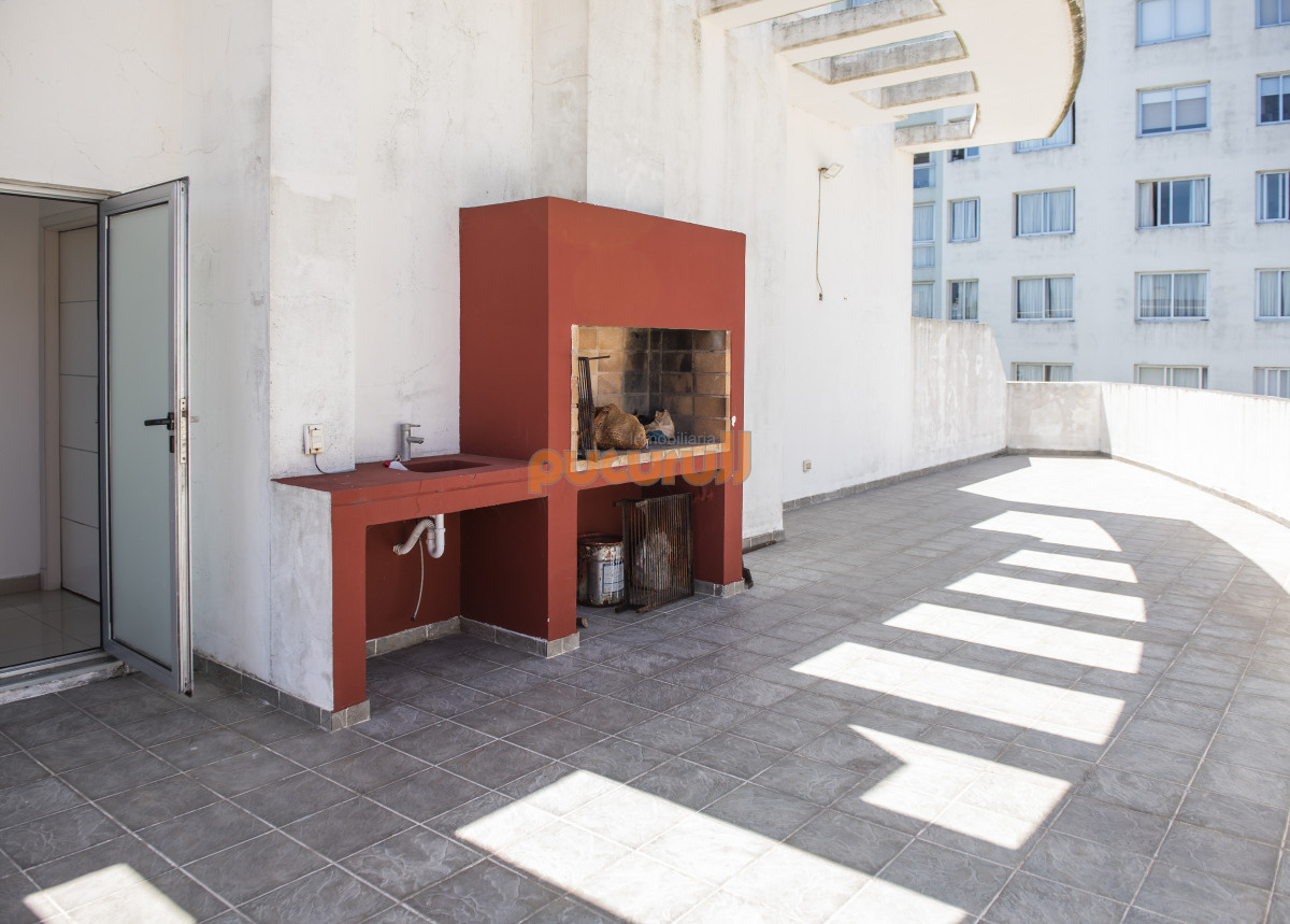 Apartamento ID.2002 - Hermoso Ph con azotea propia, parrillero, 2 dormitorios, No te lo pierdas.