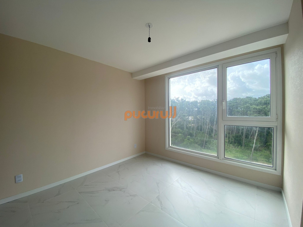 Apartamento ID.2651 - Invierta con financiación en espectacular torre con vista a la laguna y el mar. 