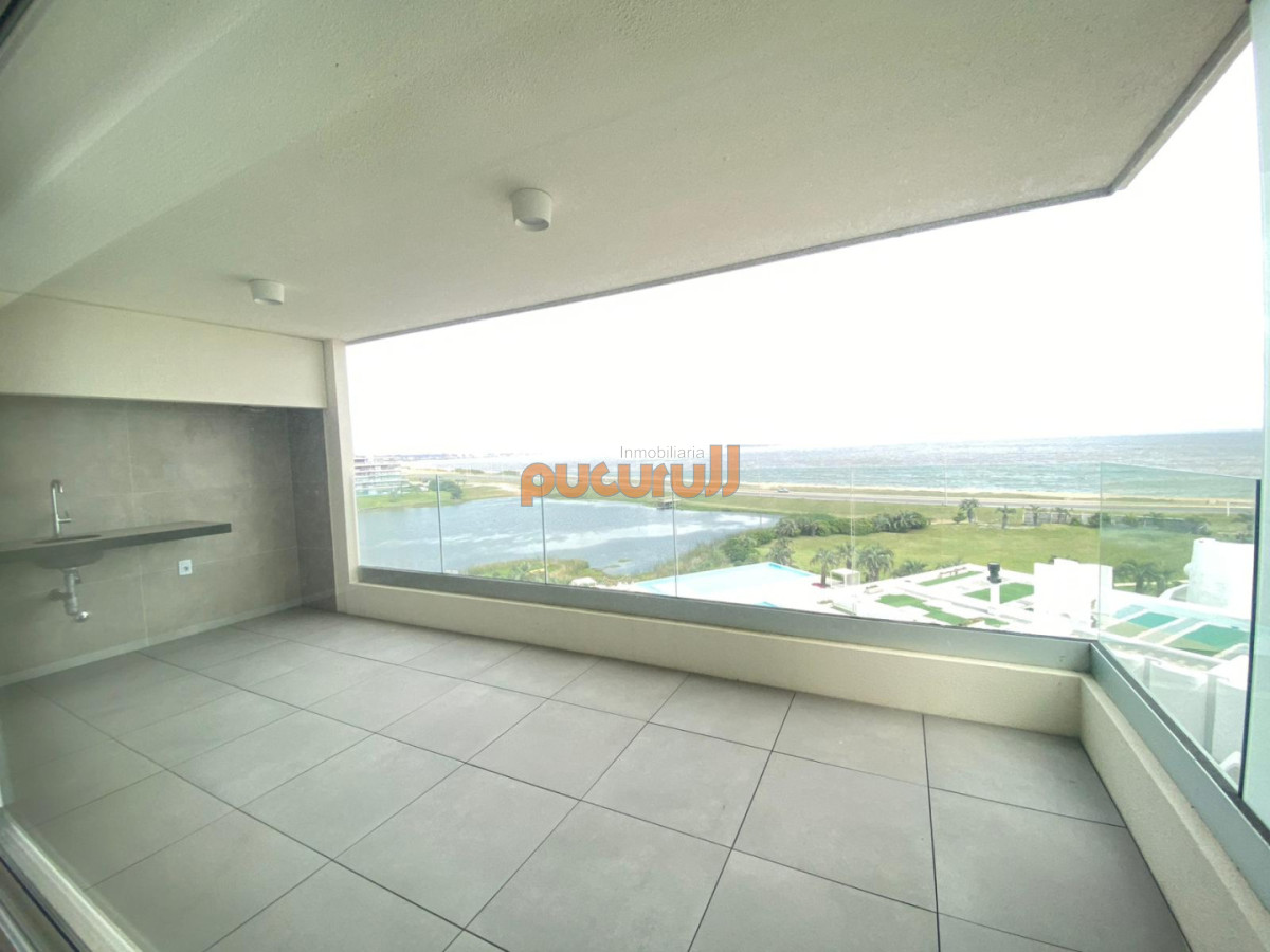 Apartamento ID.2651 - Invierta con financiación en espectacular torre con vista a la laguna y el mar. 