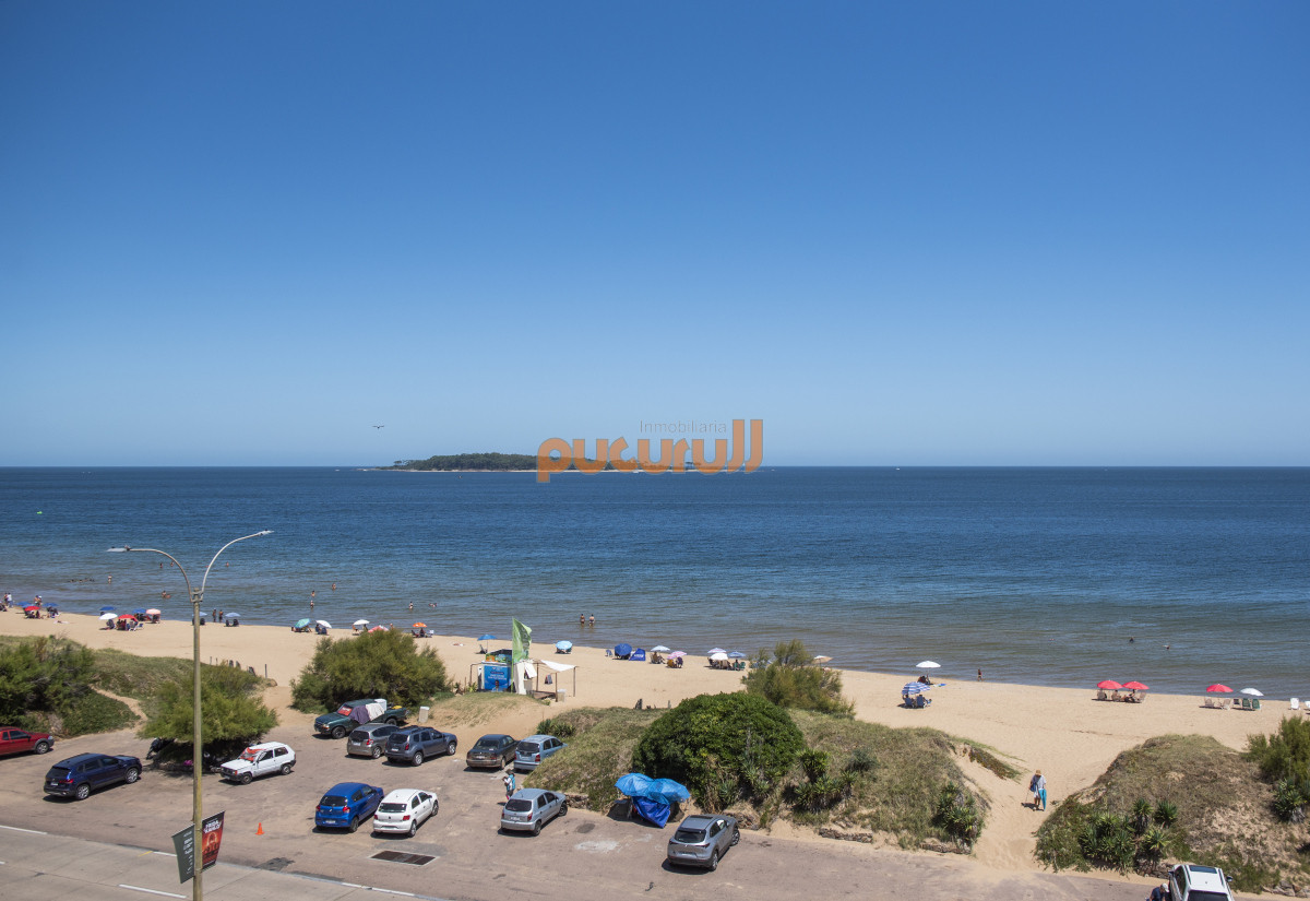 Apartamento ID.2002 - Hermoso Ph con azotea propia, parrillero, 2 dormitorios, No te lo pierdas.