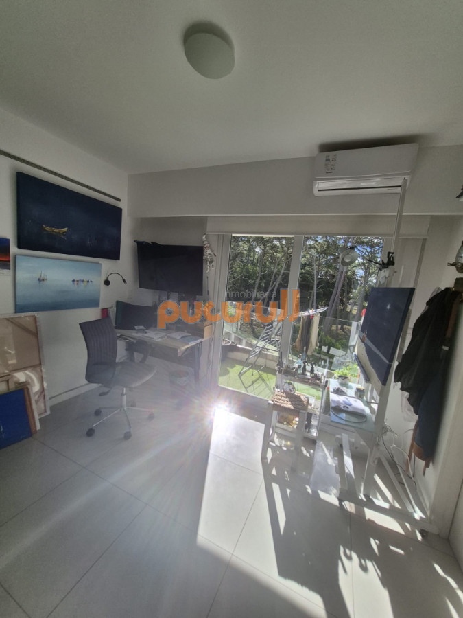 Apartamento ID.2667 - Apartamento en venta primera linea Playa Mansa Punta del Este 2 dormitorios