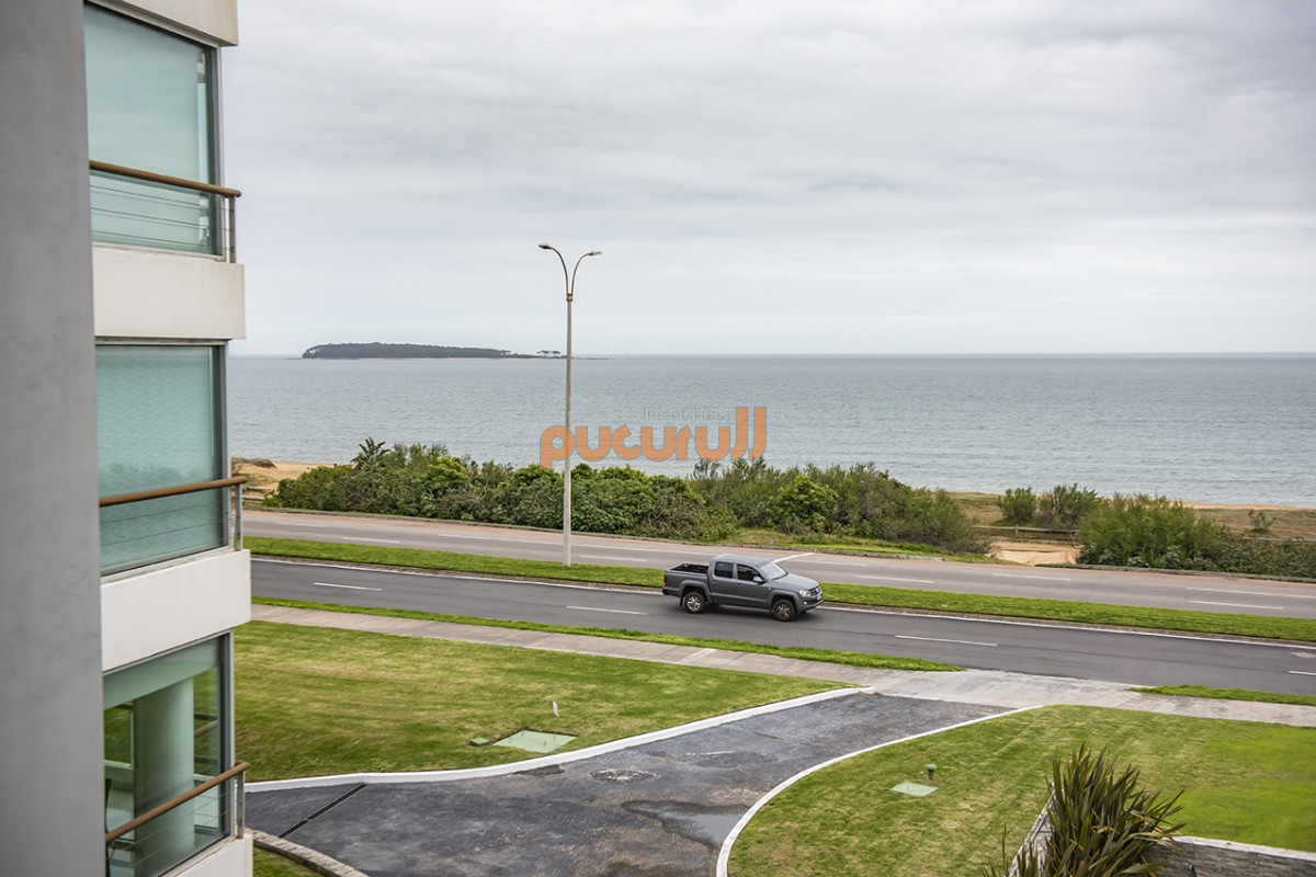 Apartamento ID.1480 - Departamento de 3 dormitorios en venta. Gran Oportunidad en Playa Mansa.