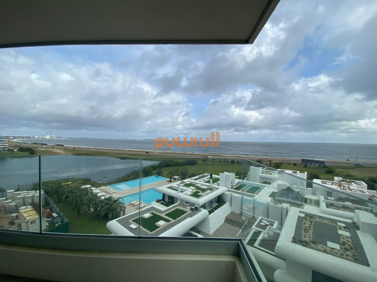 Apartamento ID.2651 - Invierta con financiación en espectacular torre con vista a la laguna y el mar. 