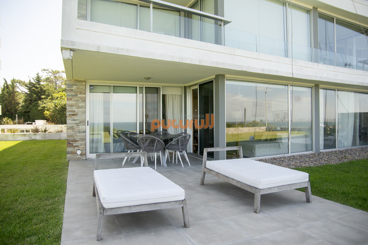 Apartamento ID.2650 - En venta apartamento de 3 dormitorios en excelente ubicacion, Pinares Punta del Este