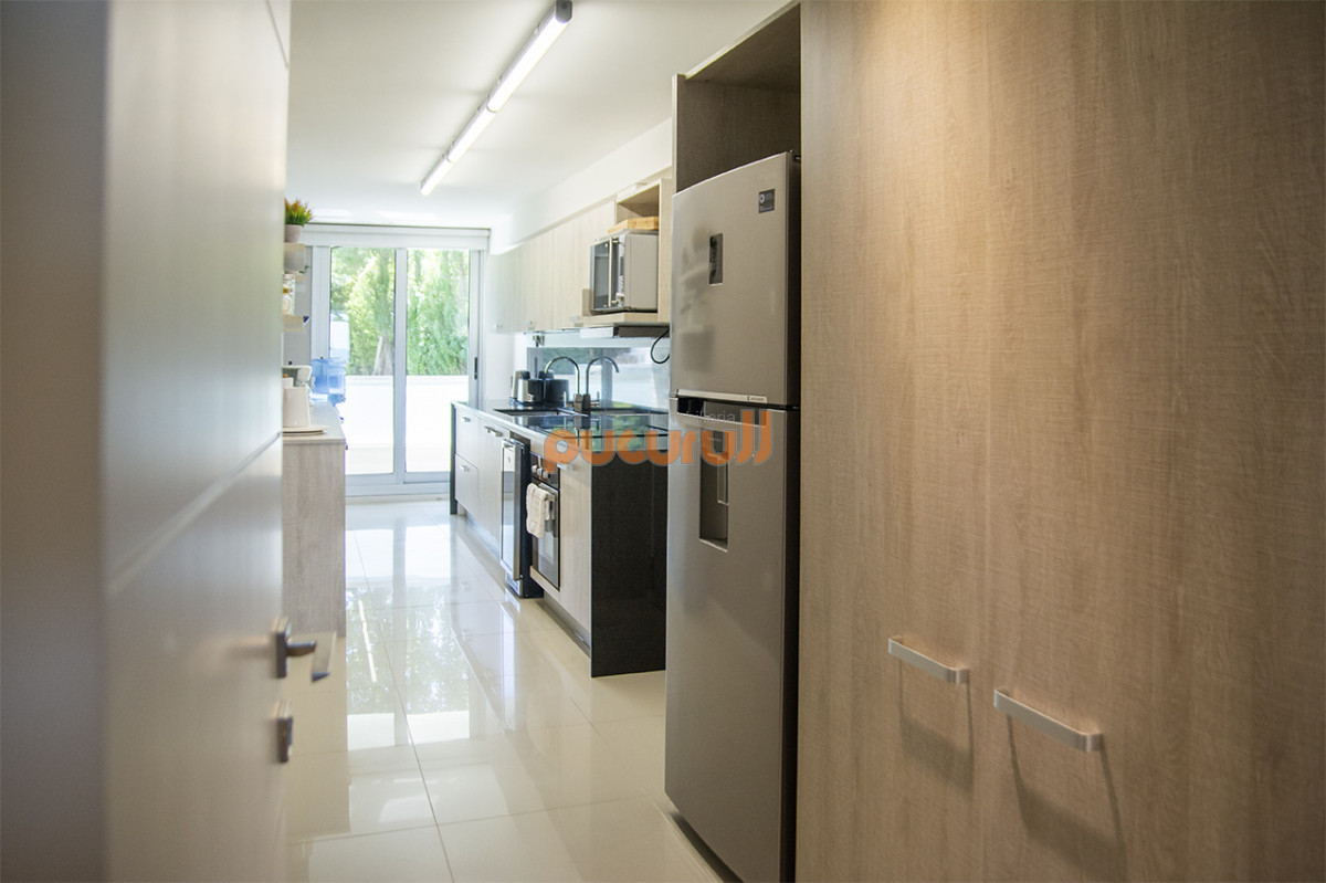 Apartamento ID.2650 - En venta apartamento de 3 dormitorios en excelente ubicacion, Pinares Punta del Este