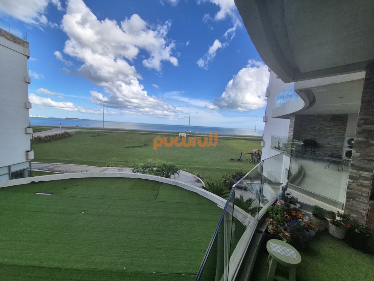 Apartamento ID.2667 - Apartamento en venta primera linea Playa Mansa Punta del Este 2 dormitorios