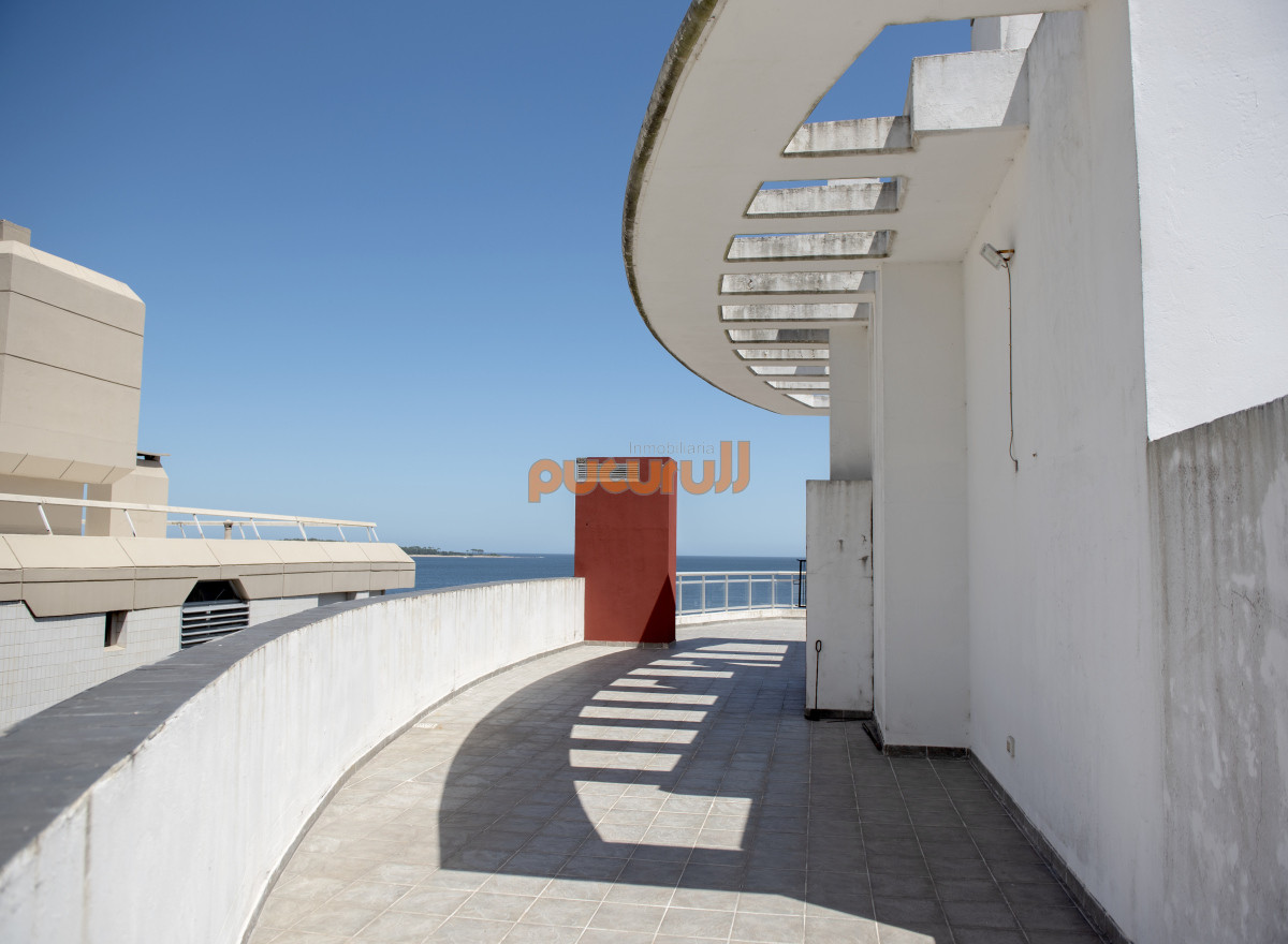 Apartamento ID.2002 - Hermoso Ph con azotea propia, parrillero, 2 dormitorios, No te lo pierdas.
