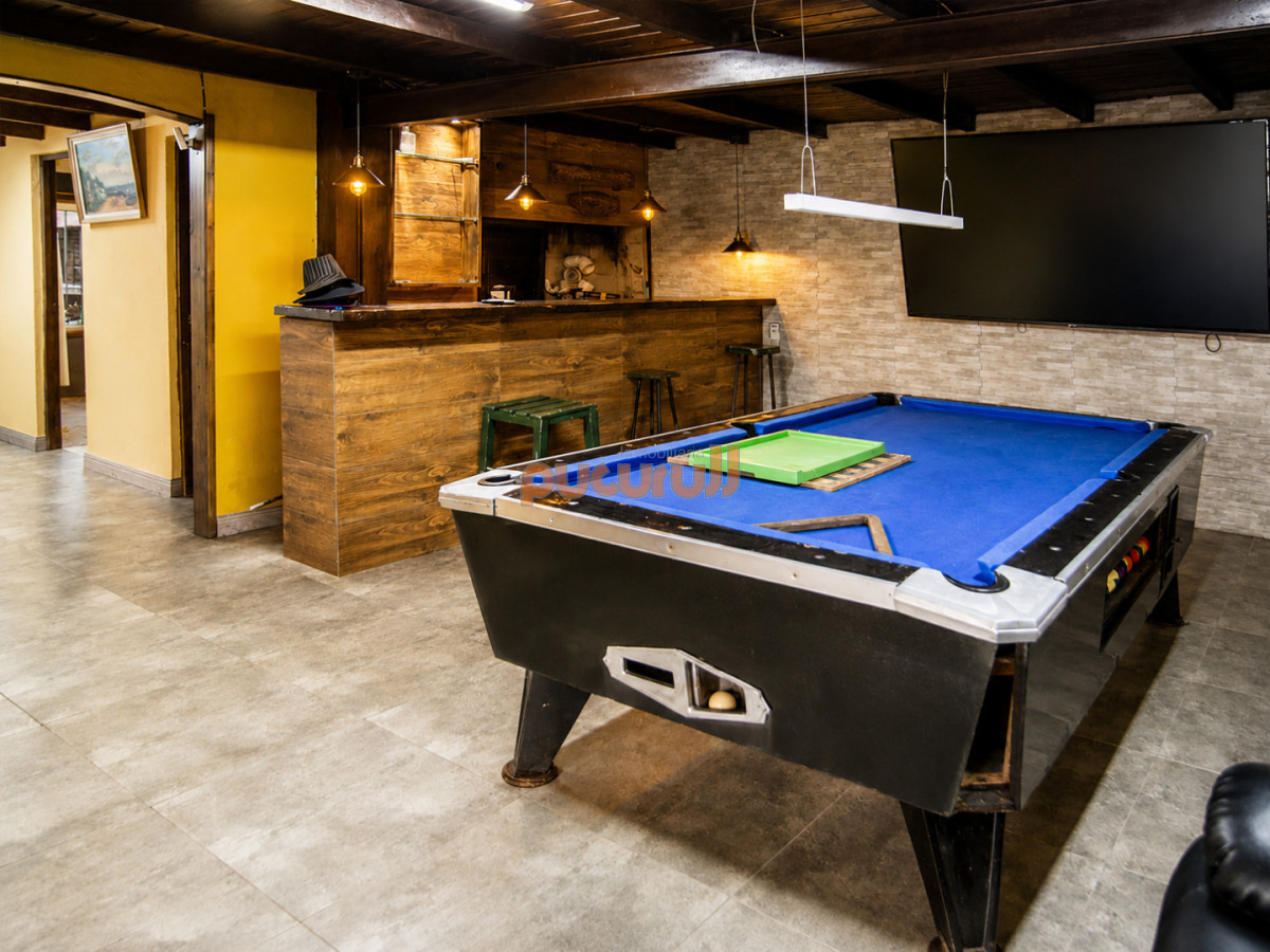Casa ID.3006 - En venta casa de 4 dormitorios en Barrio 4 H en Maldonado, con barbacoa y piscina