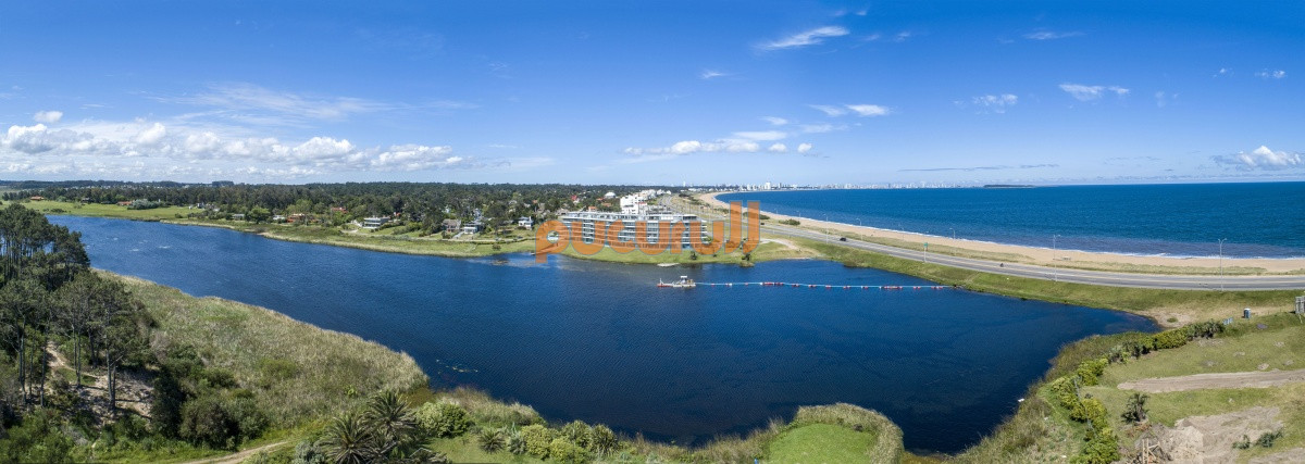 Apartamento ID.2651 - Invierta con financiación en espectacular torre con vista a la laguna y el mar. 