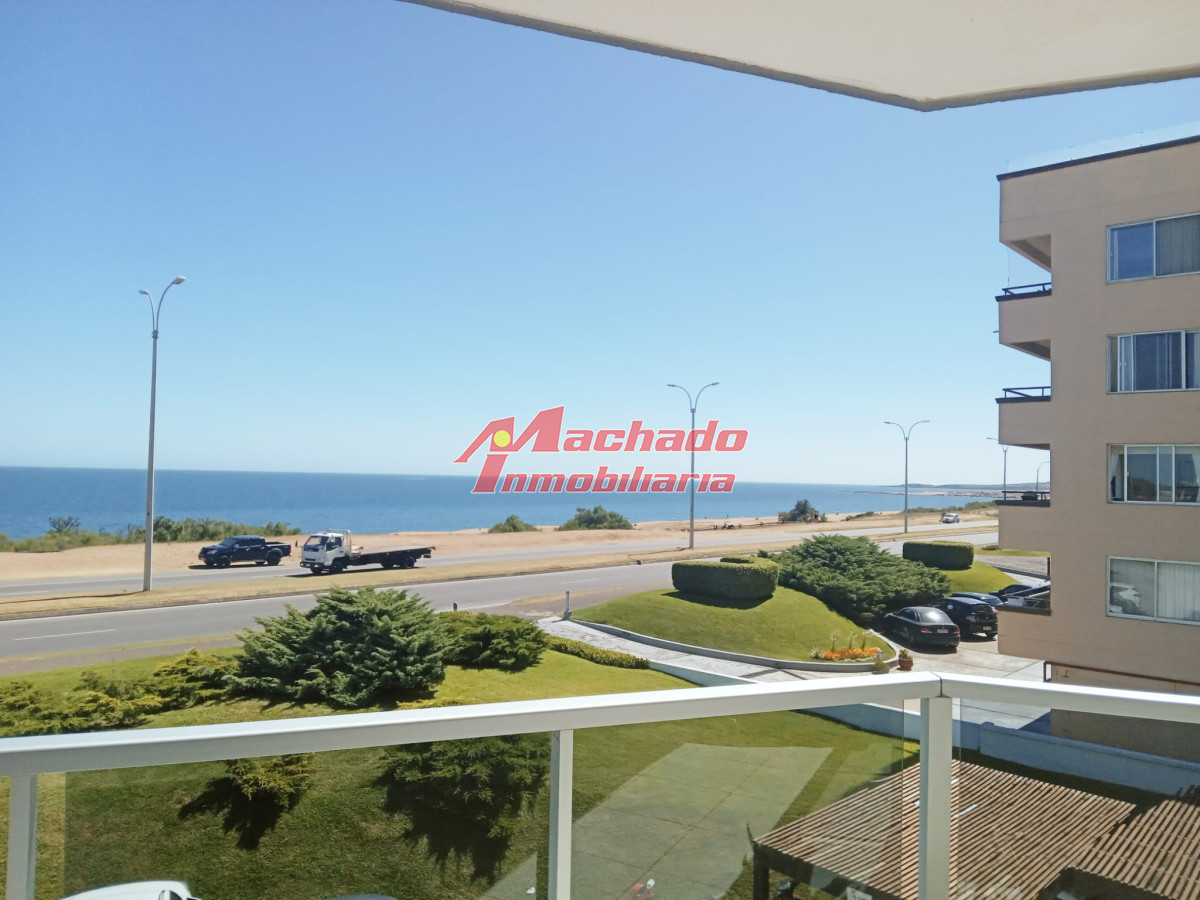 Apartamento en venta de 3 dormitorios en Punta del Este - MCH14331A
