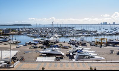 Venta de apartamento frente al puerto
