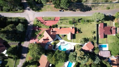 hermosa casa a la venta zona lugano  - mch9420c