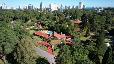 hermosa casa a la venta zona lugano  - mch9420c