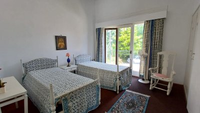 vende casa en zona comercial en lugano - punta del este - mch12624c