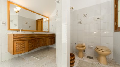 hermosa casa a la venta zona lugano  - mch9420c