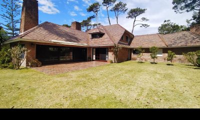 Hermosa casa en Golf, Punta del Este