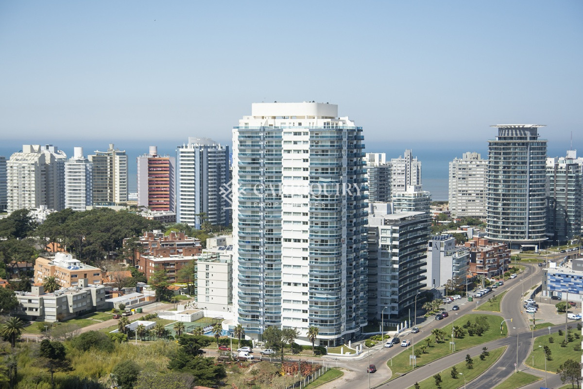 Apartamento ID.5495 - Miami Boulevard II, departamento de 2 dormitorios, terraza con parrillero.