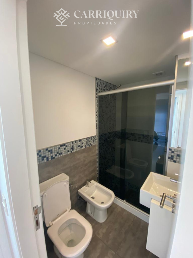Apartamento ID.10243 - Departamento de 2 dormitorios y medio en venta en Punta del Este