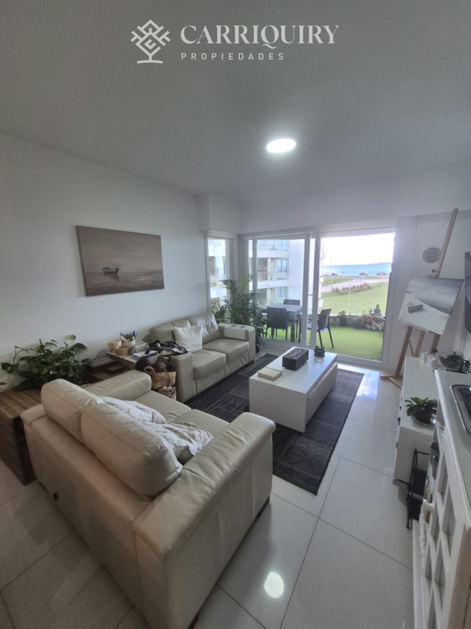 Apartamento ID.10093 - Apartamento en venta primera linea Playa Mansa Punta del Este 2 dormitorios