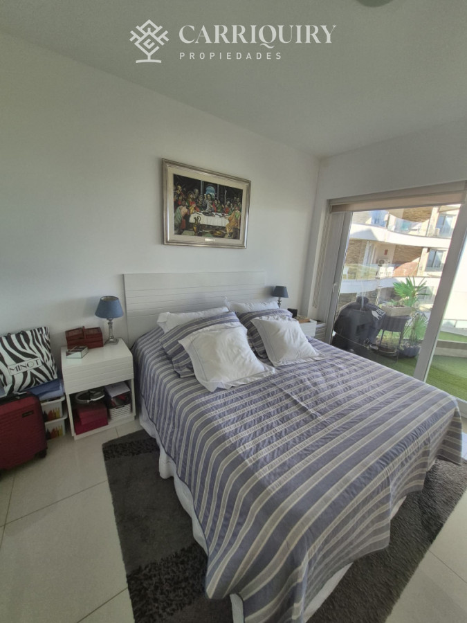 Apartamento ID.10093 - Apartamento en venta primera linea Playa Mansa Punta del Este 2 dormitorios