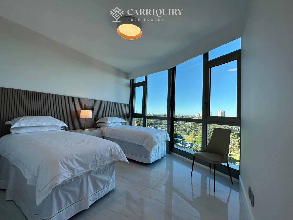 Apartamento ID.7471/ALQUILER-TEMPORARIO-Y-VENTA-APARTAMENTO-3-DORMITORIOS - Espectacular apartamento en alquiler en la torre mas lujosa de Punta del este