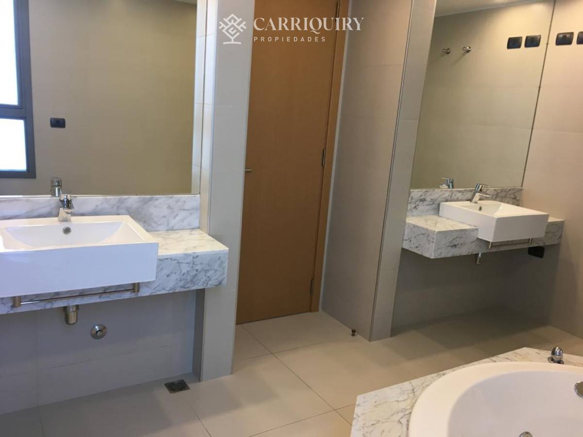 Apartamento ID.9444 - Espectacular departamento con Piscina Propia en venta, complejo frente al mar