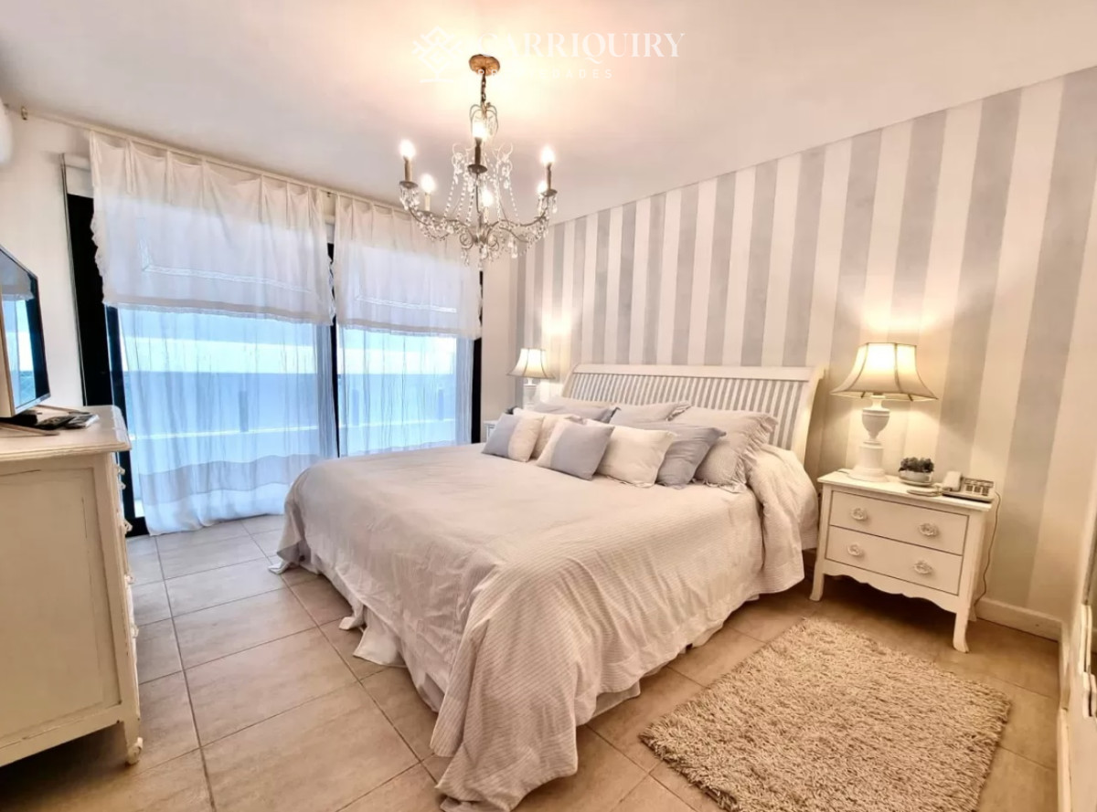 Apartamento ID.9446/Apartamento-en-Brava,-3-dormitorios-* - Departamento en venta en Arenas Blancas con vista al mar.