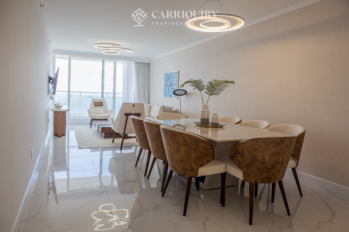 Apartamento ID.9333/ALQUILER-TEMPORARIO-APARTAMENTO-4-DORMITORIOS-MANATIALES- - Apartamento en Mansa - Punta del Este en venta de 3 dormitorios.