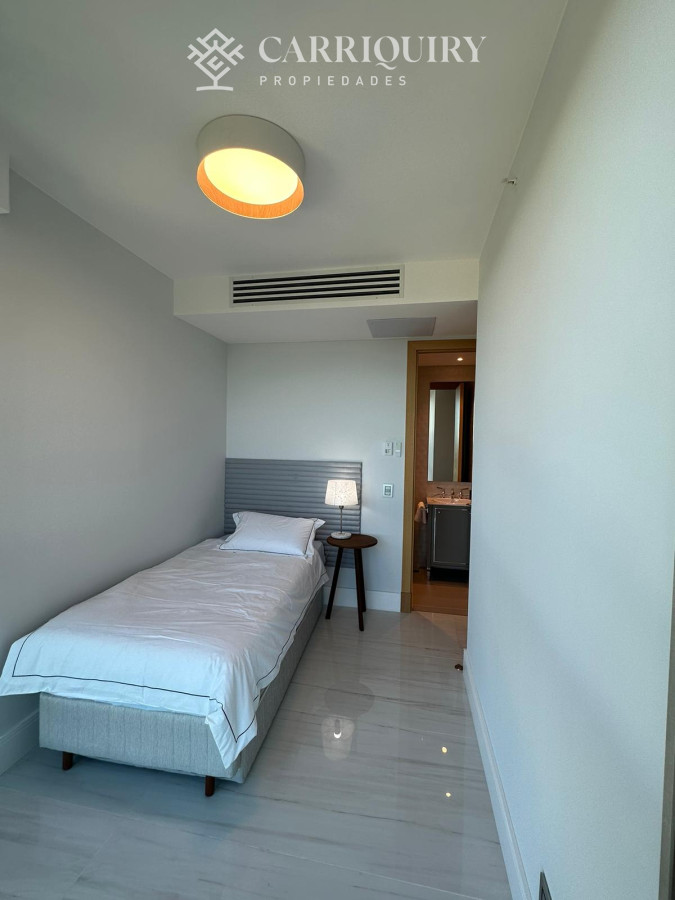 Apartamento ID.7471/ALQUILER-TEMPORARIO-Y-VENTA-APARTAMENTO-3-DORMITORIOS - Espectacular apartamento en alquiler en la torre mas lujosa de Punta del este