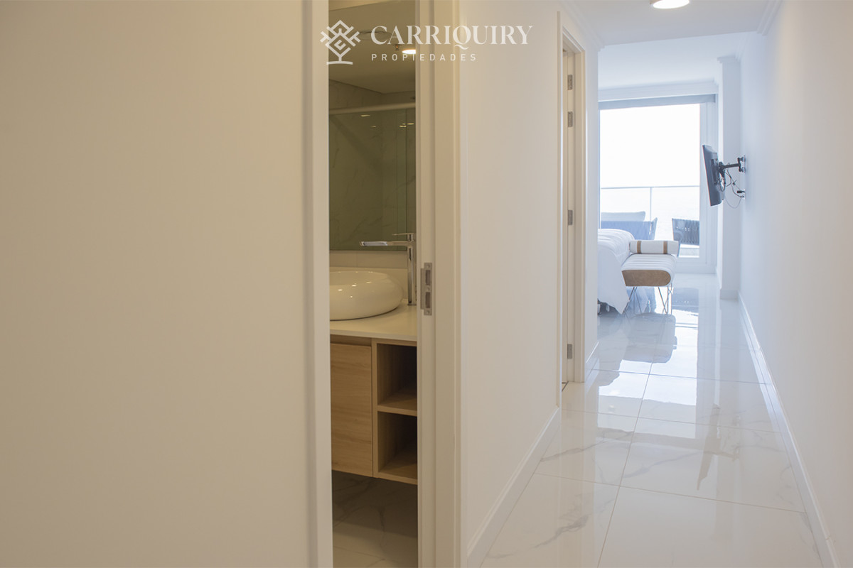 Apartamento ID.9333/ALQUILER-TEMPORARIO-APARTAMENTO-4-DORMITORIOS-MANATIALES- - Apartamento en Mansa - Punta del Este en venta de 3 dormitorios.