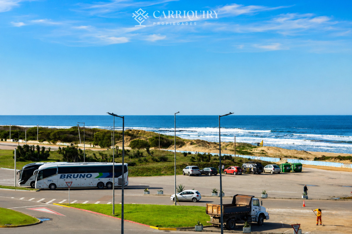 Apartamento ID.10357 - Apartamento de 3 dormitorios en Playa brava