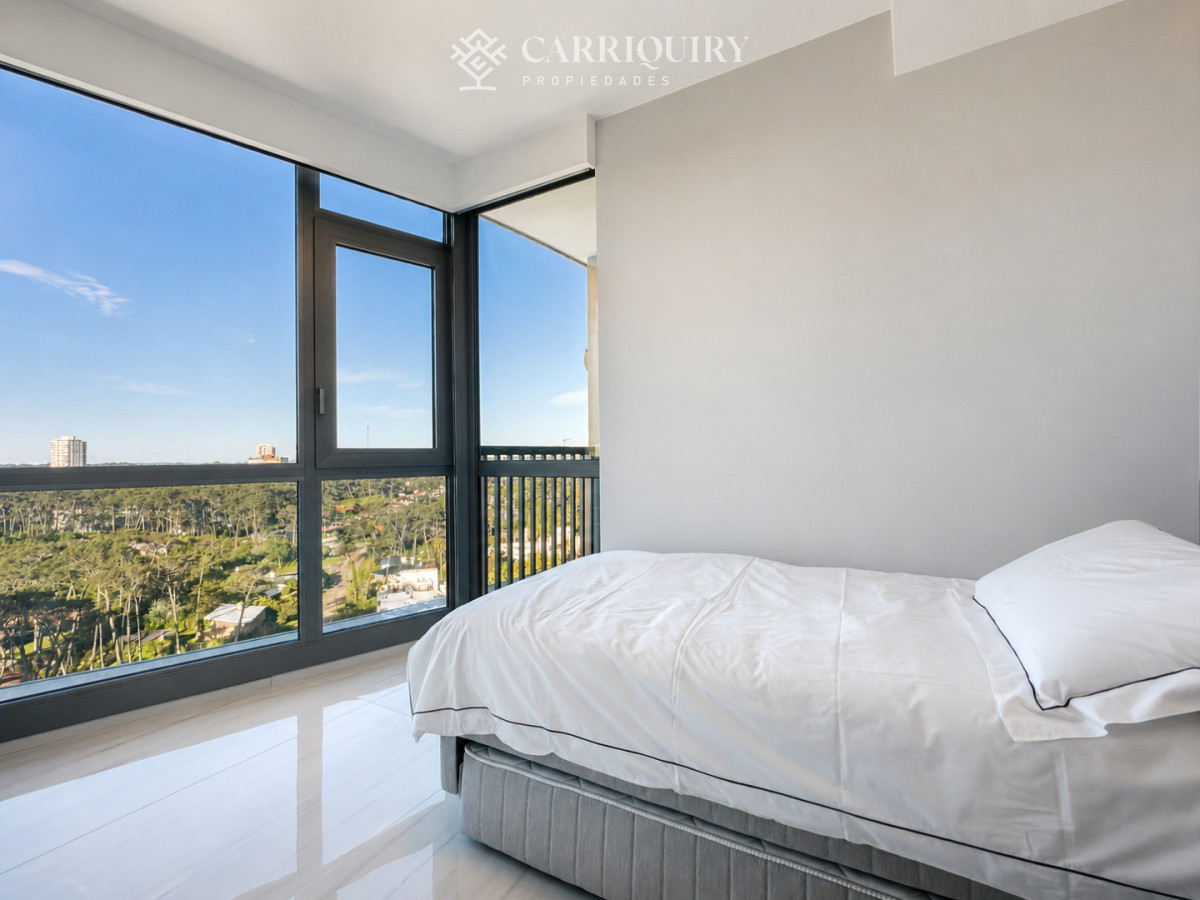 Apartamento ID.7471/Con-piscina-propia,-espectacular-vista-y-ubicaciónALQUILER-Y-VENTA-PUERTO - Espectacular apartamento en alquiler en la torre mas lujosa de Punta del este