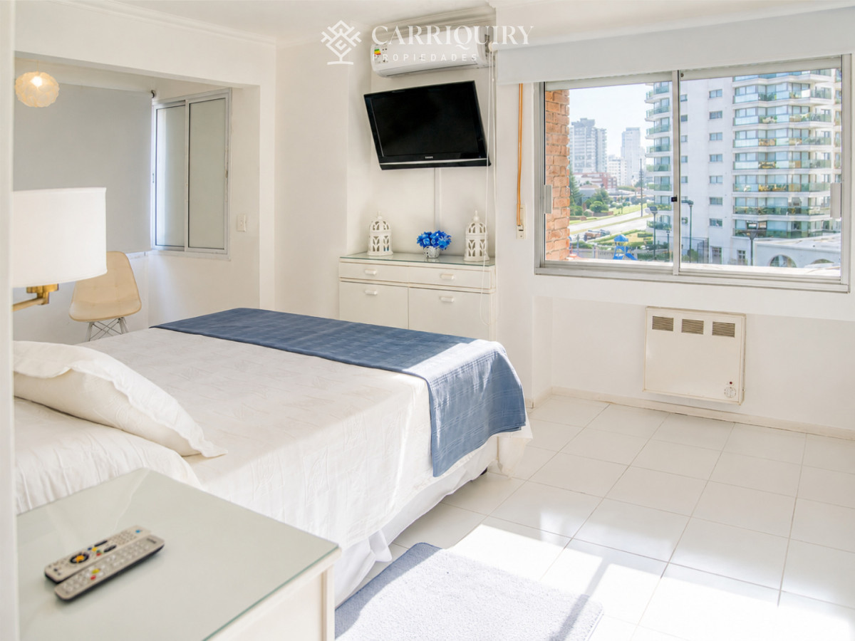 Apartamento ID.10357 - Apartamento de 3 dormitorios en Playa brava
