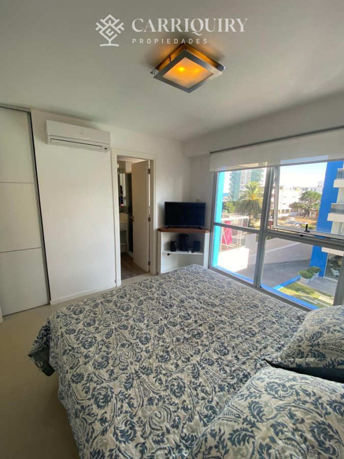 Apartamento ID.10243 - Departamento de 2 dormitorios y medio en venta en Punta del Este