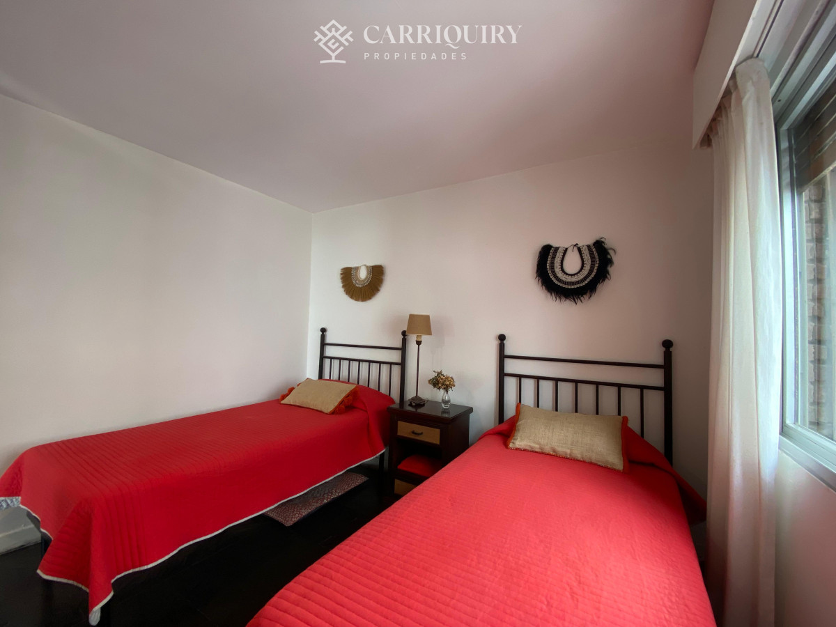 Apartamento ID.9436 - Vende apartamento con vista al mar de 3 dormitorios, Punta del Este