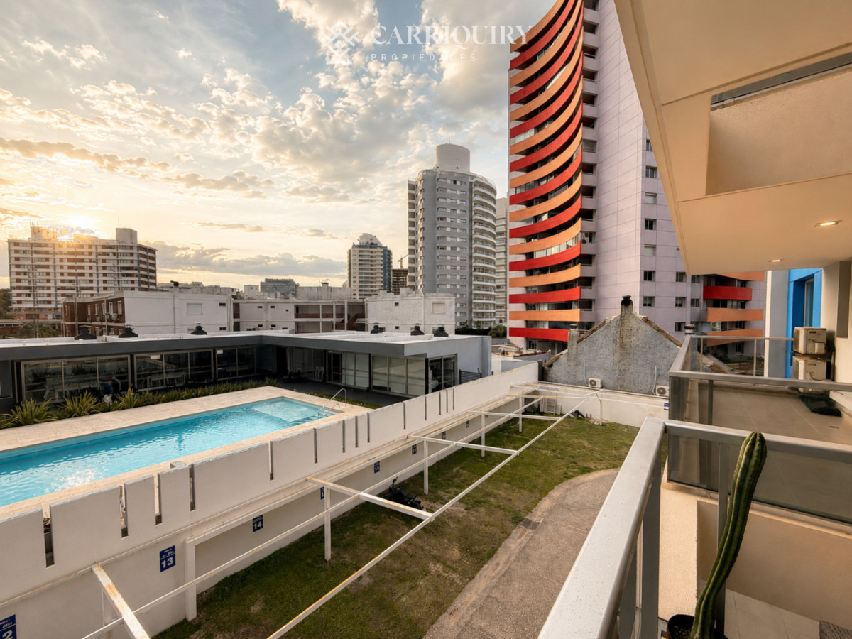 Apartamento ID.10176 - En venta apartamento con agradable vista de 2 dormitorios, en Brava Punta del Este 
