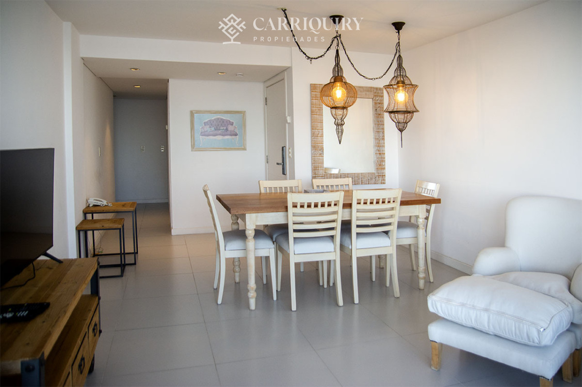 Apartamento ID.7950 - Departamento de 2 suites + depedencia en venta Frente al mar.