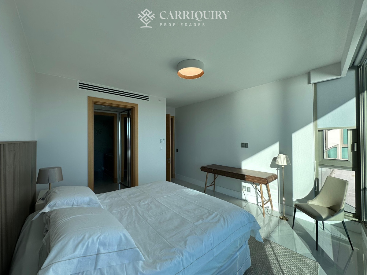 Apartamento ID.7471/ALQUILER-TEMPORARIO-Y-VENTA-APARTAMENTO-3-DORMITORIOS - Espectacular apartamento en alquiler en la torre mas lujosa de Punta del este