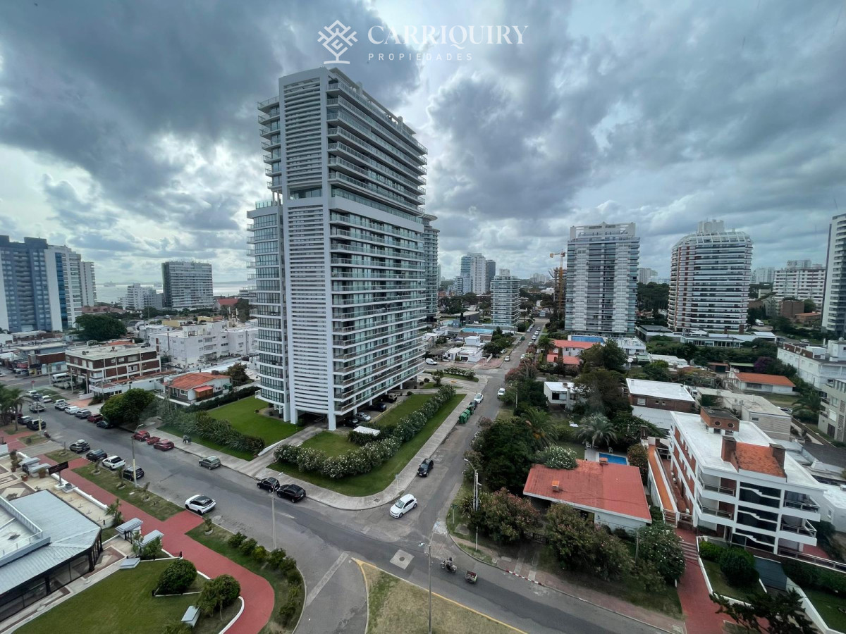 Apartamento ID.10072 - Departamento en venta en Brava - Punta del Este de 1 dormitorio y medio.