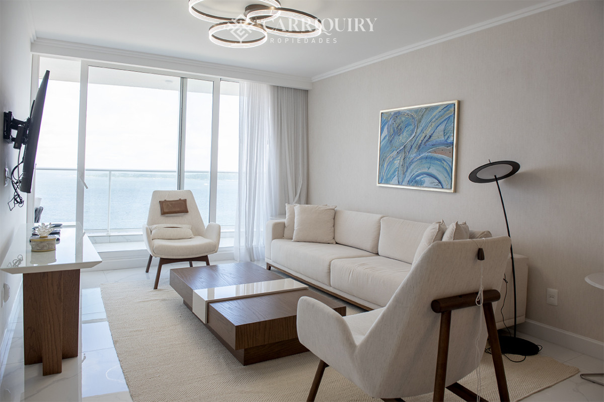 Apartamento ID.9333/ALQUILER-TEMPORARIO-APARTAMENTO-4-DORMITORIOS-MANATIALES- - Apartamento en Mansa - Punta del Este en venta de 3 dormitorios.