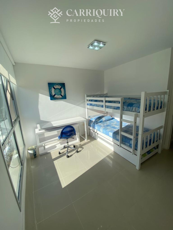 Apartamento ID.10243 - Departamento de 2 dormitorios y medio en venta en Punta del Este