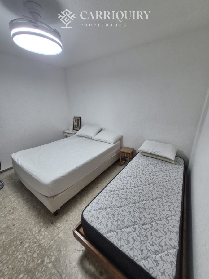 Apartamento ID.10084 - Apartamento en venta 2 dormitorios en Punta del Este. Primera línea mansa