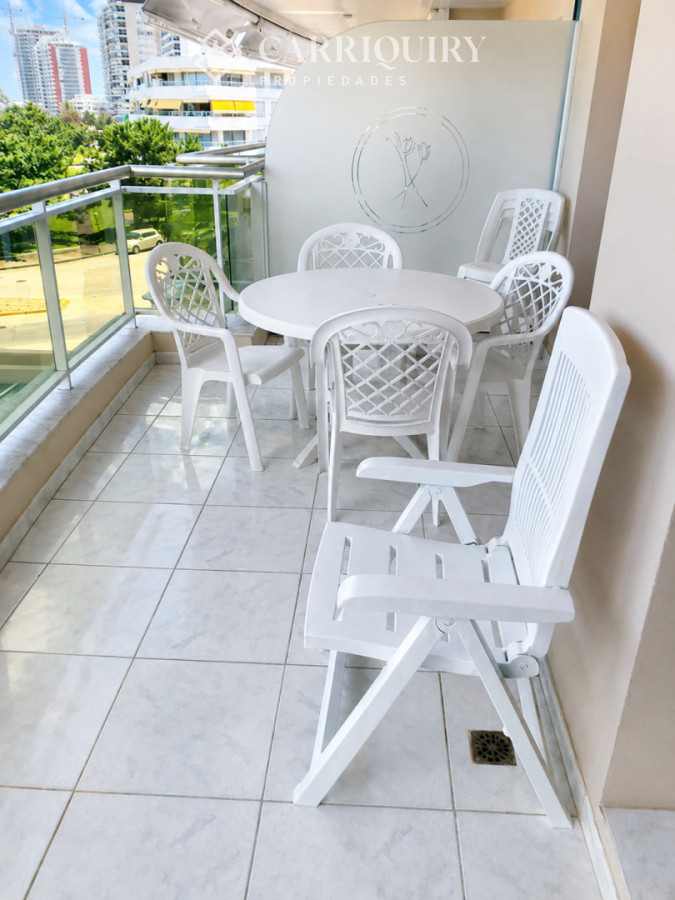 Apartamento ID.9842 - Departamento de 3 dormitorios en venta en Coral Tower en venta
