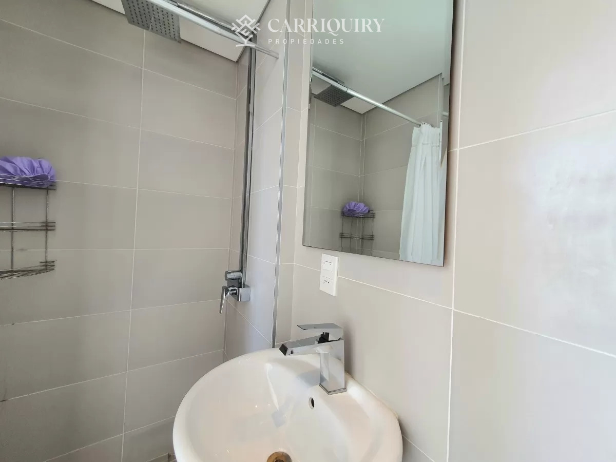 Apartamento ID.7950 - Departamento de 2 suites + depedencia en venta Frente al mar.