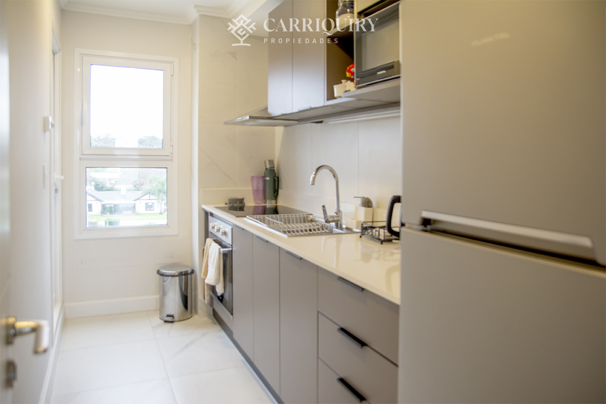 Apartamento ID.7948 - Apartamento de 2 dormitorios en Playa Mansa , Punta del este 