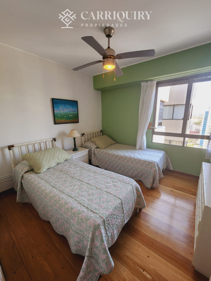 Apartamento ID.9781 - Apartamento en venta frente al mar, 3 dormitorios. Parquemar Center