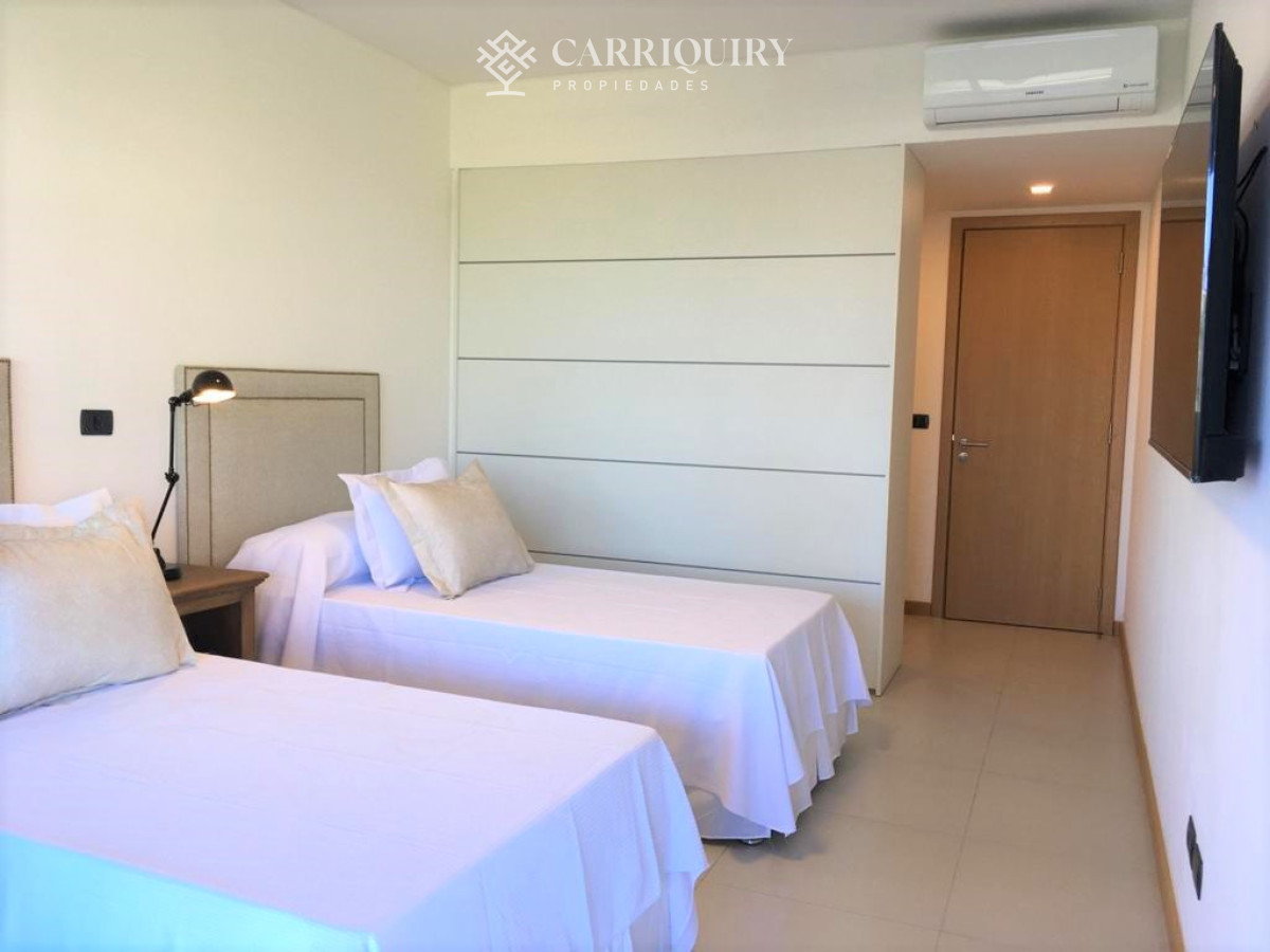 Apartamento ID.9444 - Espectacular departamento con Piscina Propia en venta, complejo frente al mar