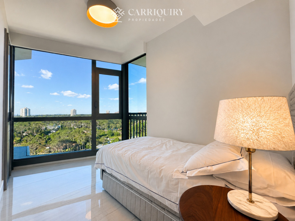 Apartamento ID.7471/Con-piscina-propia,-espectacular-vista-y-ubicaciónALQUILER-Y-VENTA-PUERTO - Espectacular apartamento en alquiler en la torre mas lujosa de Punta del este