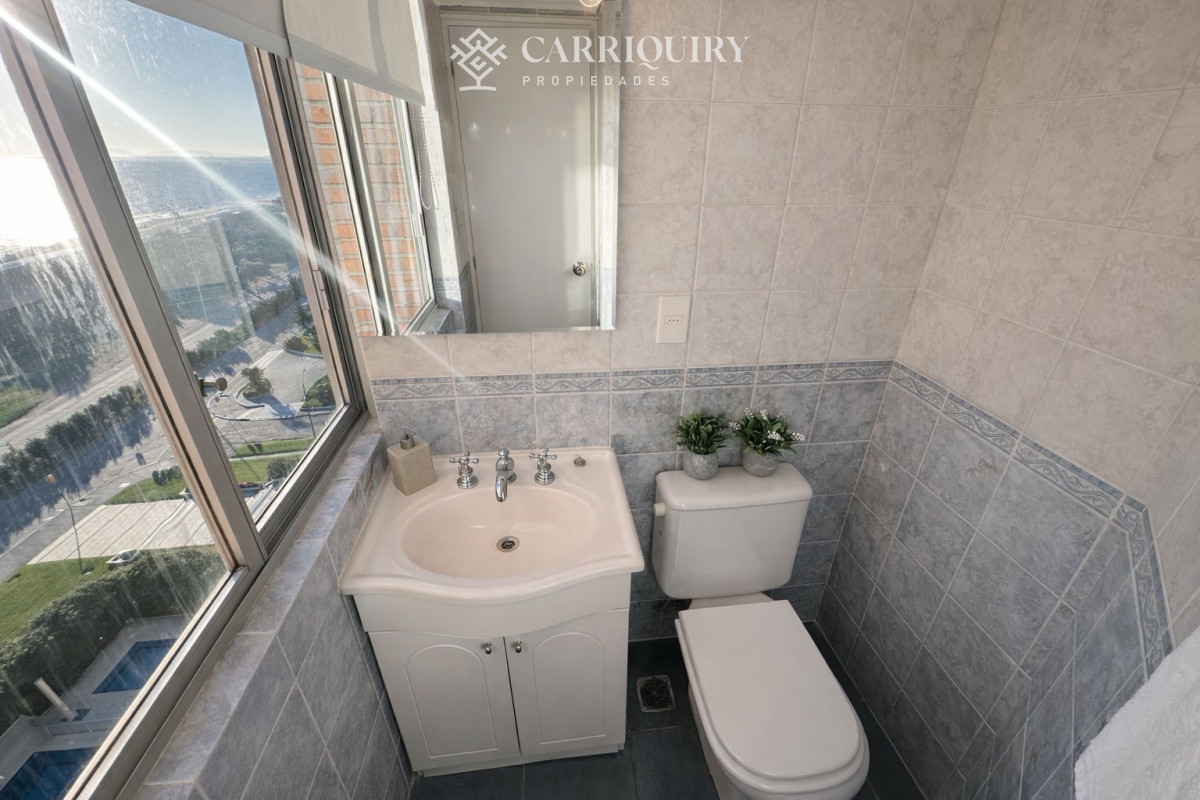 Apartamento ID.10169 - VENTA APARTAMENTO 2 DORMITORIOS 2 BAÑOS PRIMERA LÍNEA PLAYA MANSA